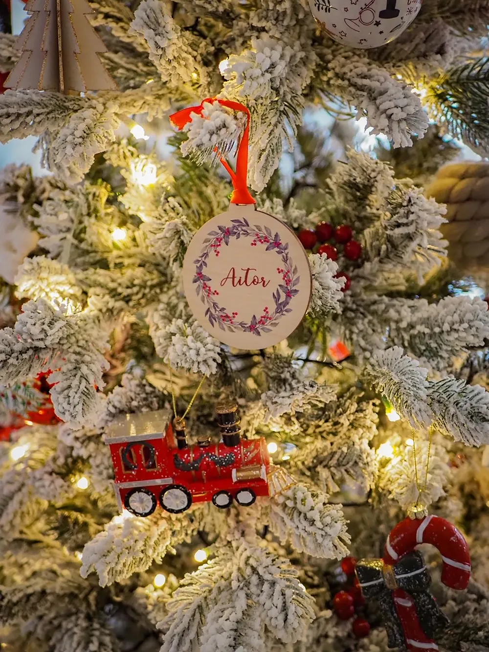 Árbol de Navidad Artificial Nevado con Luces LED TATLOW 180 cm Verde Abeto - Vista 5